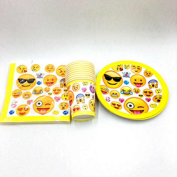 Emoji tableware (41 pack)